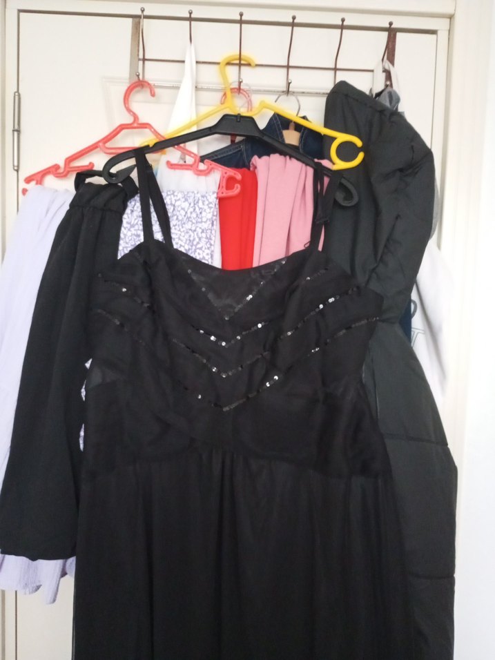 Siyah Drapeli Straplez Midi Gotik Elbise - Görsel 2