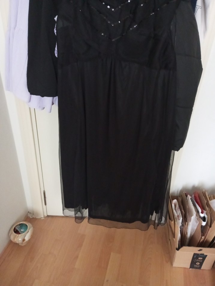 Siyah Drapeli Straplez Midi Gotik Elbise - Görsel 3