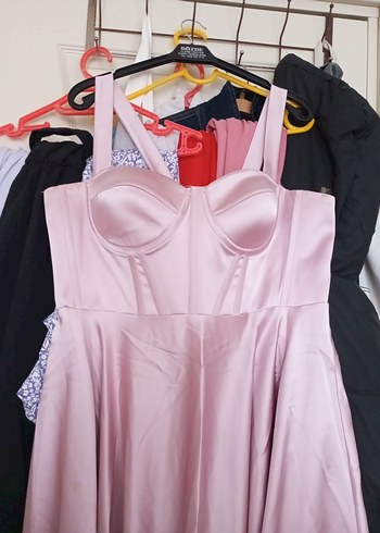 Pembe Midi Drapeli Straplez Kadın Elbise - Görsel 2