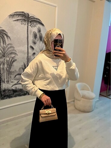 m Beden Guess sweat guess taşlı sweat