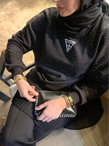 Guess taşlı sweat