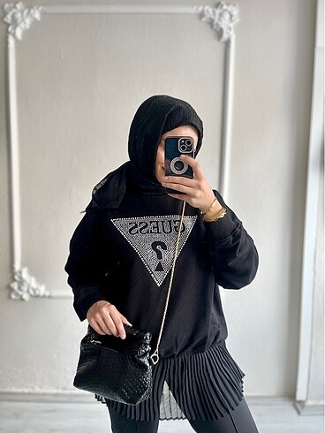 Guess sweat