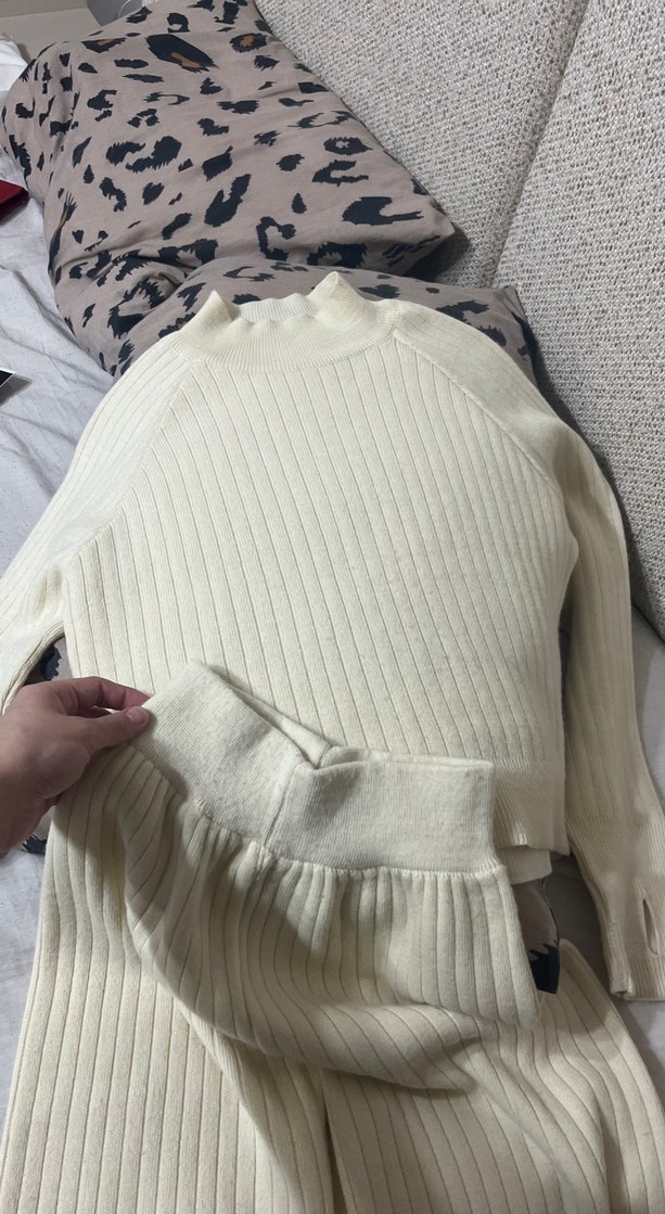 Yüksek Yakalı Beyaz Uzun Triko Elbise - Görsel 3