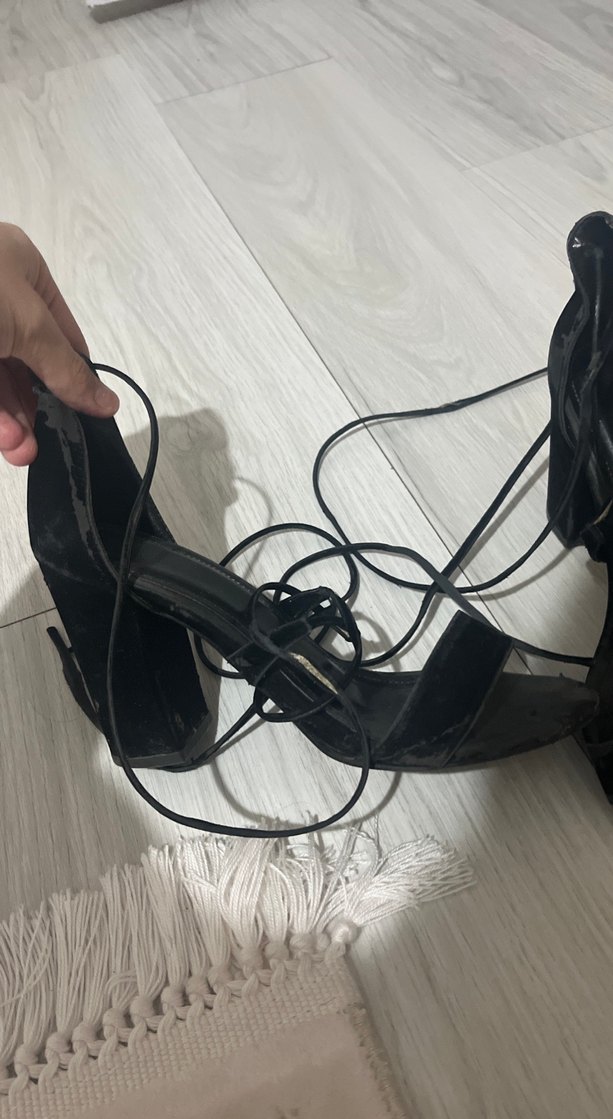 Siyah Bağcıklı Gotik İnce Topuklu Kadın Ayakkabı - Görsel 2