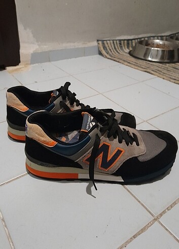 New Balance Erkek Three Peaks modeli ayakkabı. 