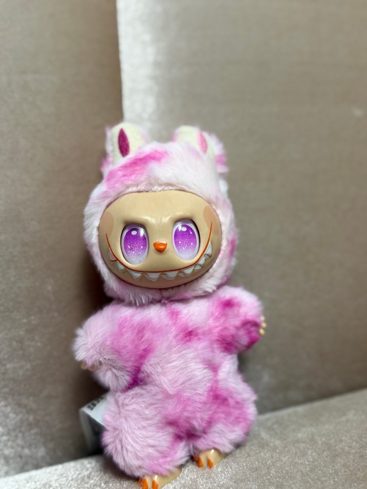 LABUBU ÇEŞİTLERİ Gri Peluş Oyuncak Anahtarlık - Görsel 3