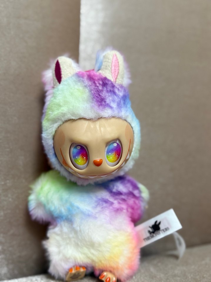 LABUBU ÇEŞİTLERİ Gri Peluş Oyuncak Anahtarlık - Görsel 2