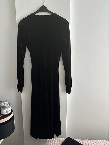 Siyah Elbise - Görsel 5