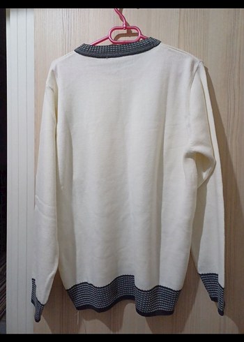 Gri Detaylı Beyaz Kadın Triko Kazak - Görsel 2