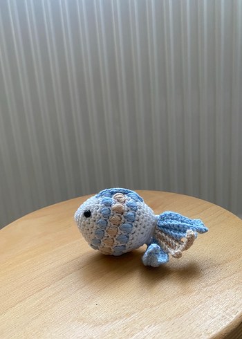 Pastel Mavi Örgü Balık Küçük Peluş Oyuncak - Görsel 3