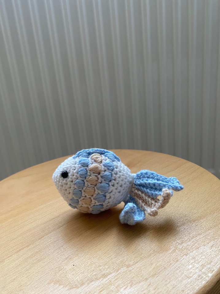 Pastel Mavi Örgü Balık Küçük Peluş Oyuncak - Görsel 2