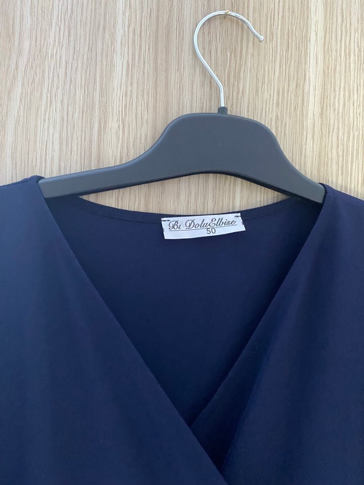 Lacivert Midi V Yaka Elbise - Görsel 2