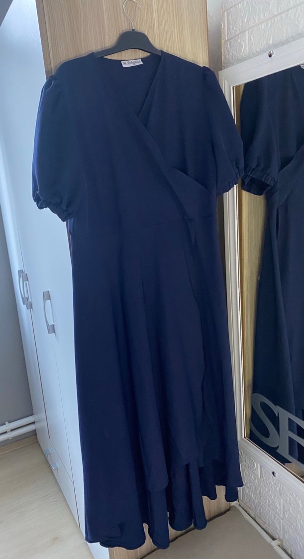 Lacivert Midi V Yaka Elbise - Görsel 4