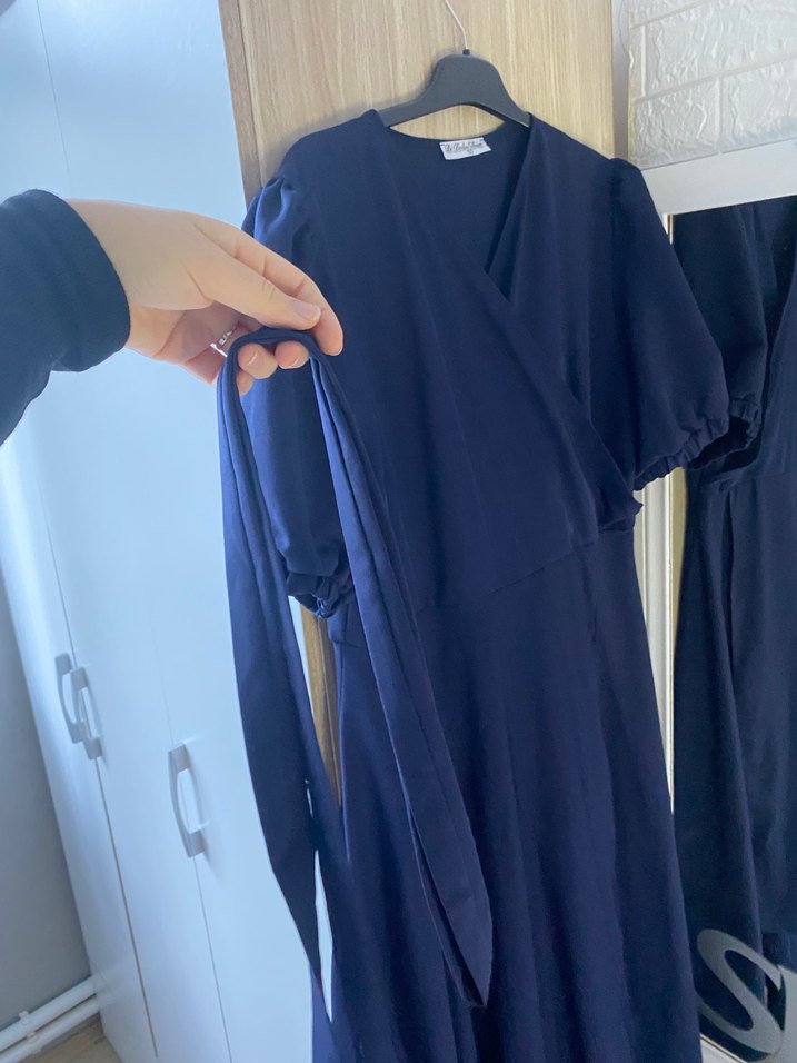 Lacivert Midi V Yaka Elbise - Görsel 3