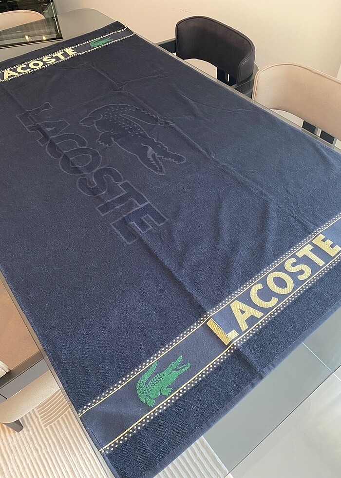 ?Lacoste plaj havlusu - Görsel 2