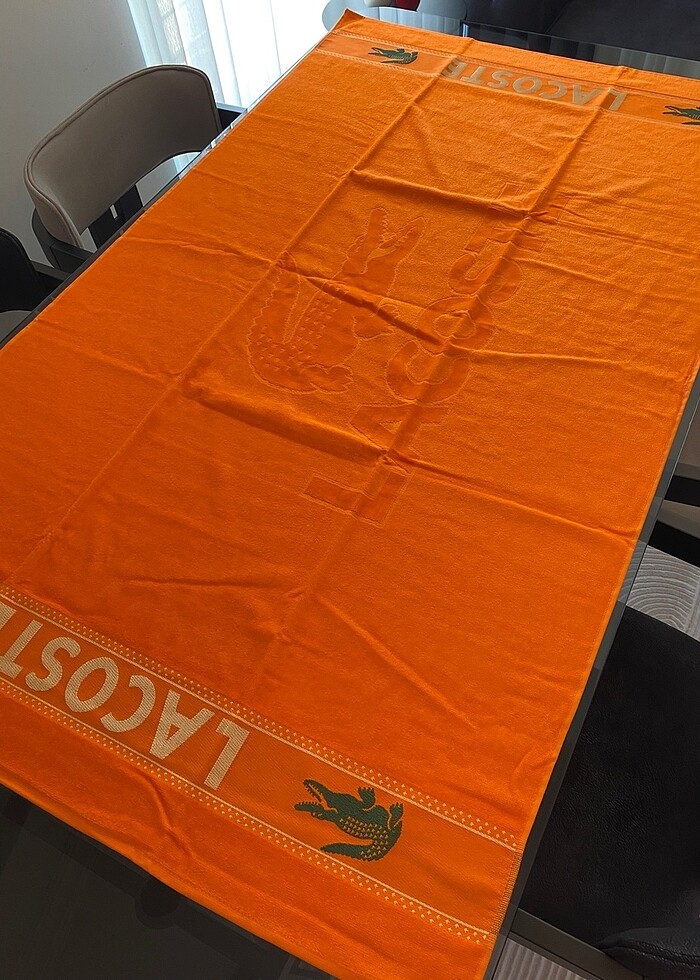 ?Lacoste plaj havlusu - Görsel 4