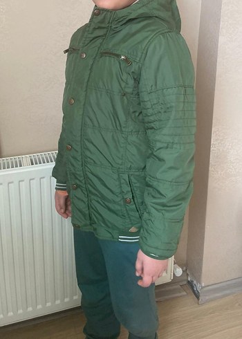 lc Waikiki çocuk yeşil mont - Görsel 4