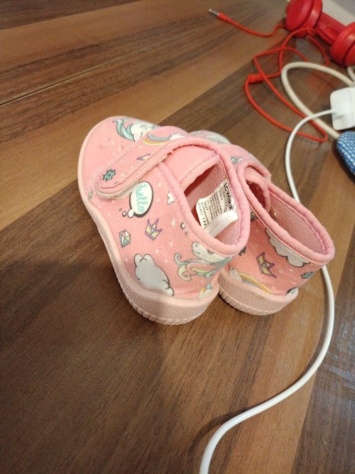 Kız Çocuk Pembe Unicorn Baskılı Ev Terliği - Görsel 3