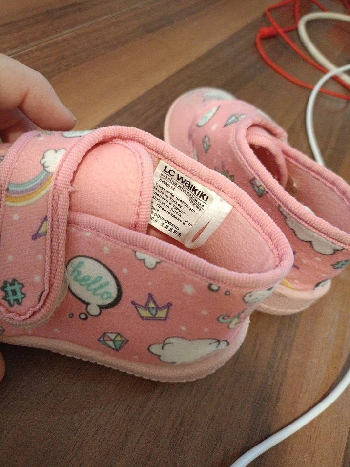 Kız Çocuk Pembe Unicorn Baskılı Ev Terliği - Görsel 4