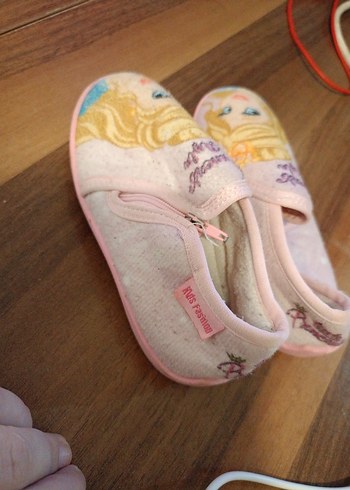 Kız Çocuk Pembe Baskılı Sıcak Ev Terliği - Görsel 4