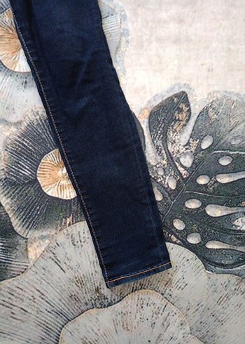 Levis Kadın Lacivert Batik Desenli Denim Pantolon