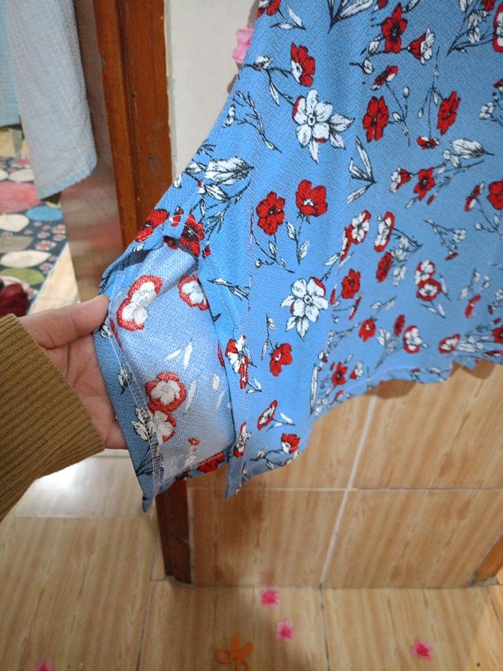 Çiçek Desenli Mavi Gecelik - Görsel 2