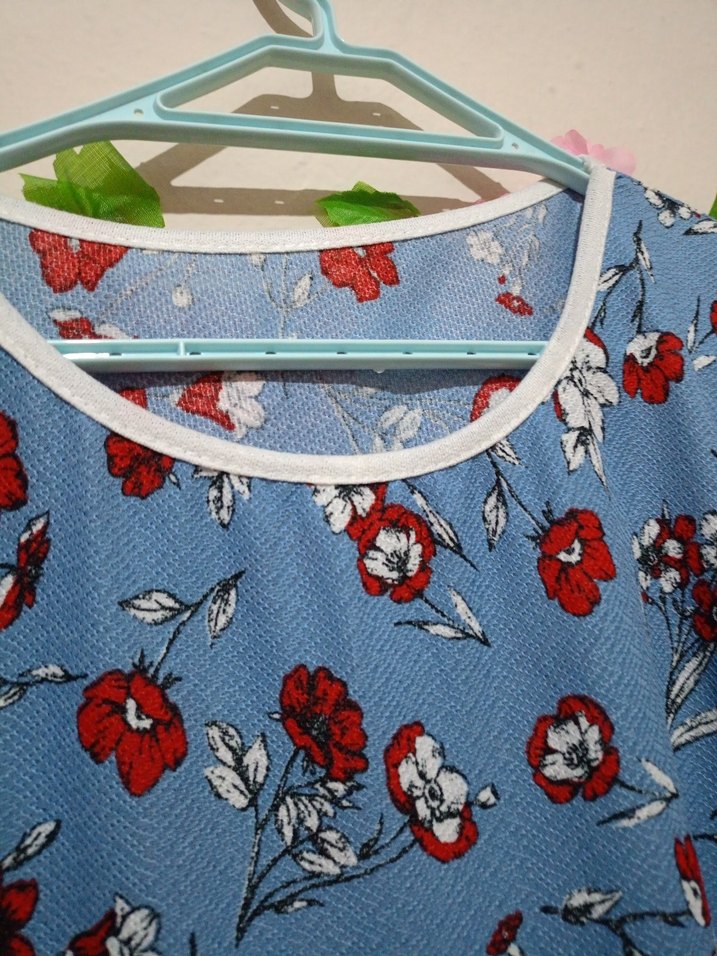 Çiçek Desenli Mavi Gecelik - Görsel 4