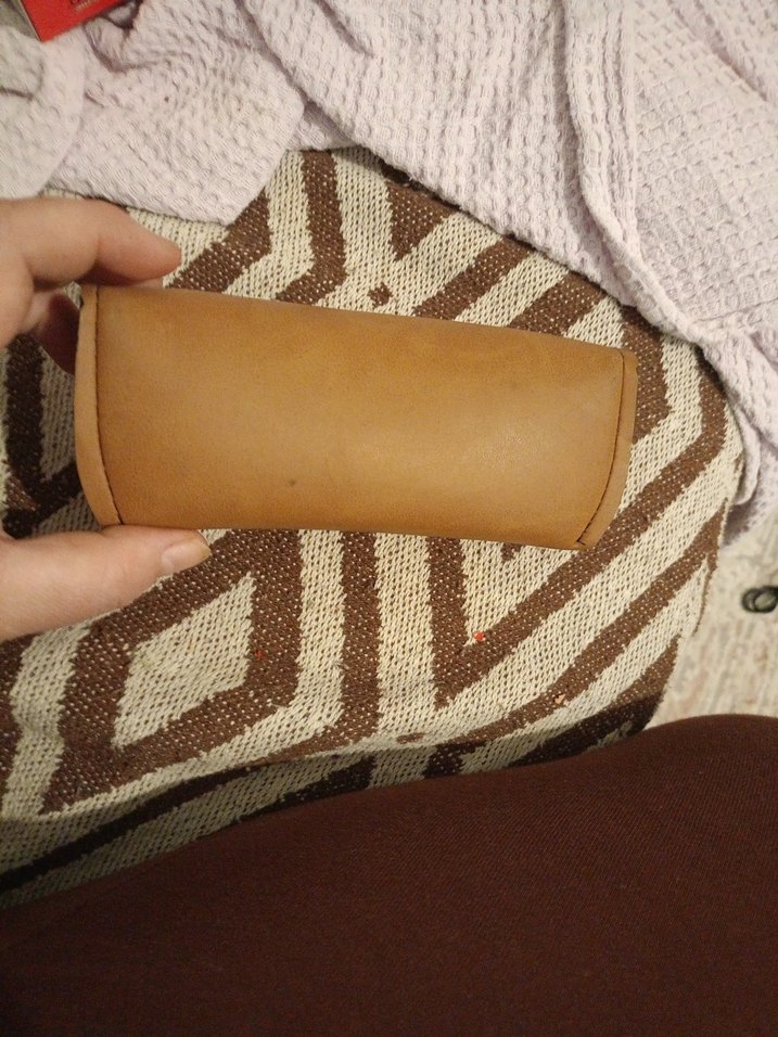 Bej Deri Tokalı Vintage Kadın Gözlük Kutusu - Görsel 4