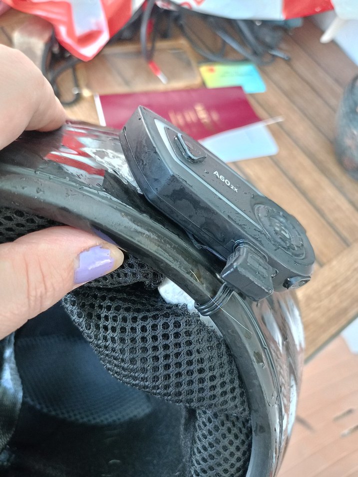 Düğmeli Siyah Biker Motosiklet Kaskı - Görsel 4