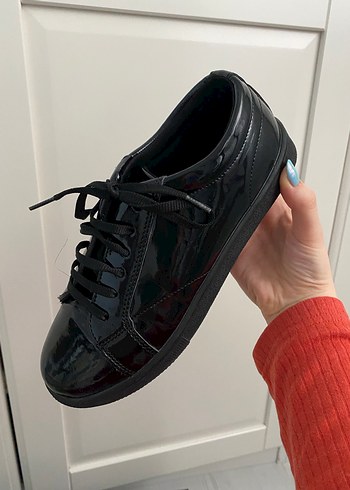 Siyah Parlak Rugan Ayakkabı - Görsel 4