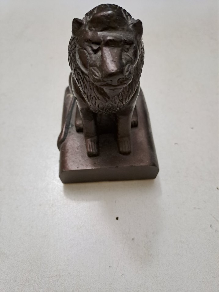 Kahverengi Aslan Figürin - Görsel 3