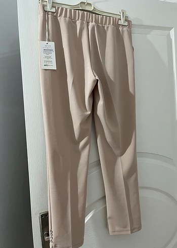 Bej Kadın Pilili Kumaş Pantolon - Görsel 2