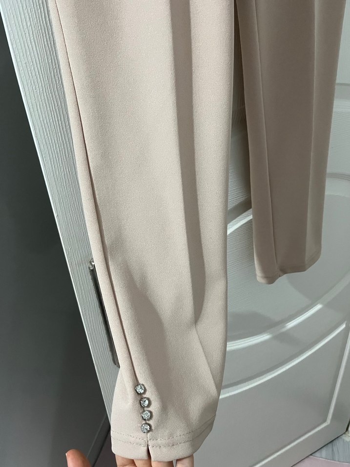 Bej Kadın Pilili Kumaş Pantolon - Görsel 3