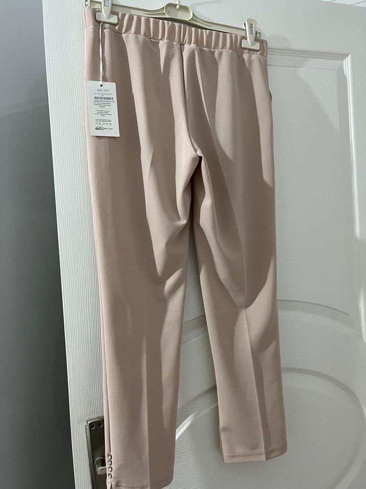 Bej Kadın Pilili Kumaş Pantolon - Görsel 2