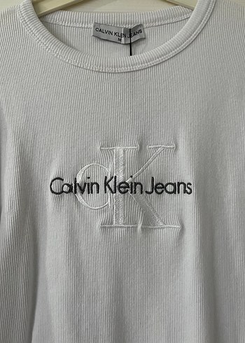 Calvin Klein Jeans Kız Uzun Kollu Beyaz Tişört - Görsel 3