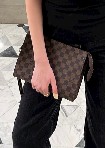Louis Vuitton Kahverengi Deri Kareli Kadın Clutch - Görsel 2