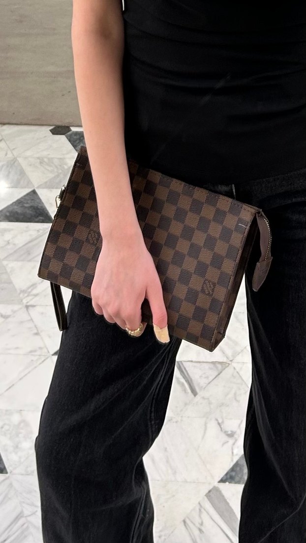 Louis Vuitton Kahverengi Deri Kareli Kadın Clutch - Görsel 2