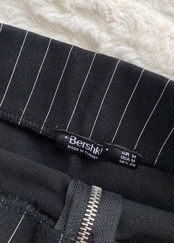 Çizgili Siyah Kemerli Mini Etek - Görsel 3