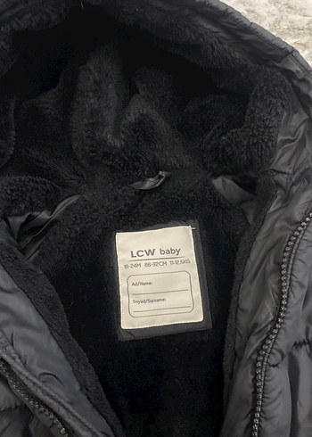 Siyah Kapüşonlu Erkek Çocuk Mont - Görsel 4