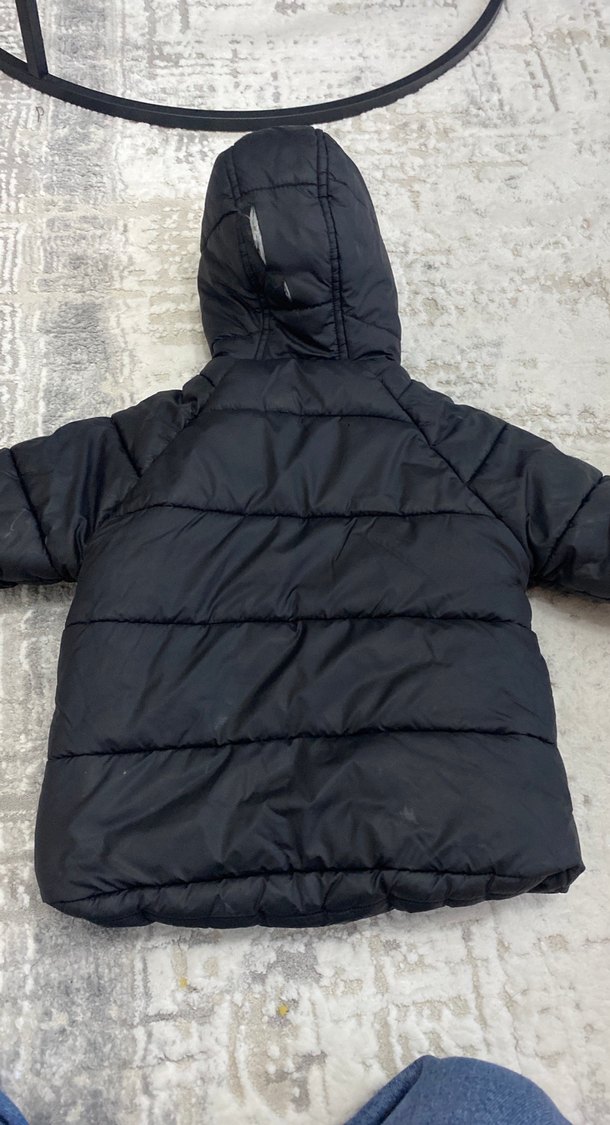 Siyah Kapüşonlu Erkek Çocuk Mont - Görsel 2