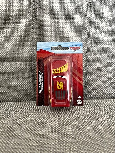 CARS - LIGHTNING McQUEEN - HOT WHEELS