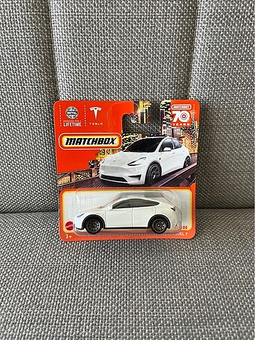 TESLA MODEL Y - MATCHBOX