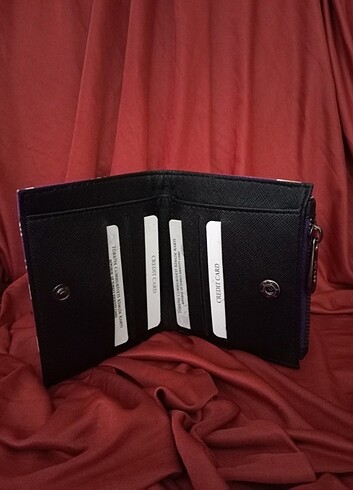 Beden Guess Papatyalı Kartlık