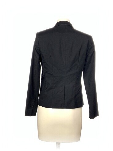 40 Beden H&M Blazer %70 İndirimli.