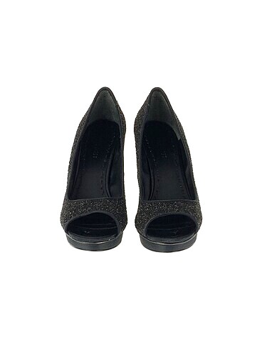 37 Beden Nine West Dolgu Topuk %70 İndirimli.