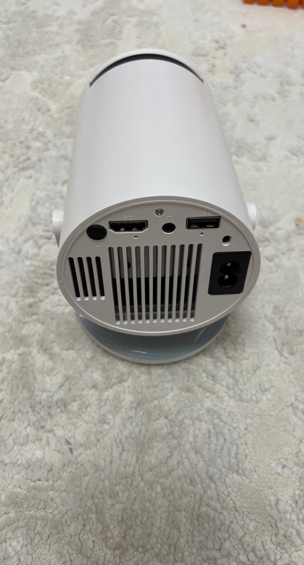 Beyaz Mini Projektör - Görsel 3