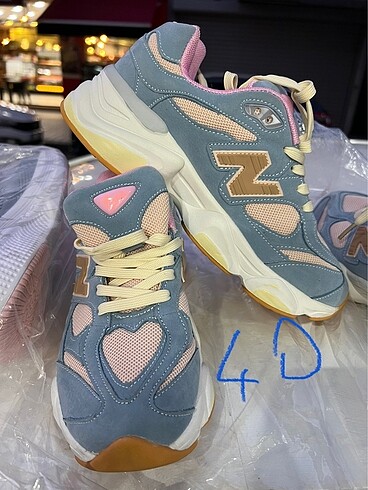 New balance 9060
