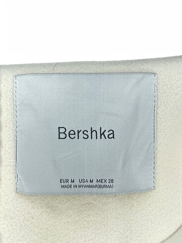 m Beden çeşitli Renk Bershka Bomber %70 İndirimli.