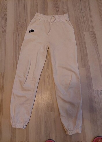 NIKE ESOFMAN