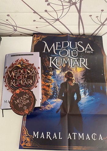 Medusa'nın Ölü Kumları - 3 Kitap Seti